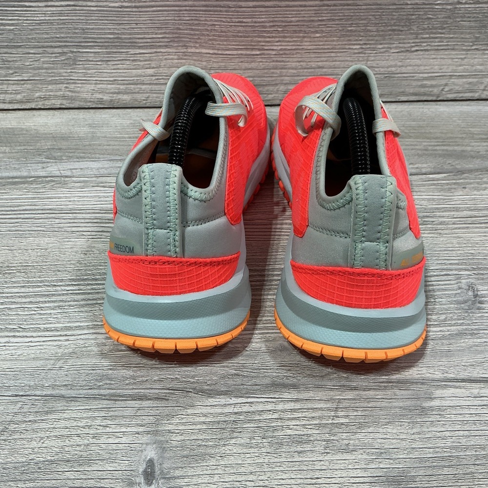 NEW Reebok Freedom BD4513 All Terrain Red Running Shoes Sneakers Womens Size 10 - Picture 4 of 12